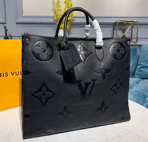 louis vuitton onthego mm black